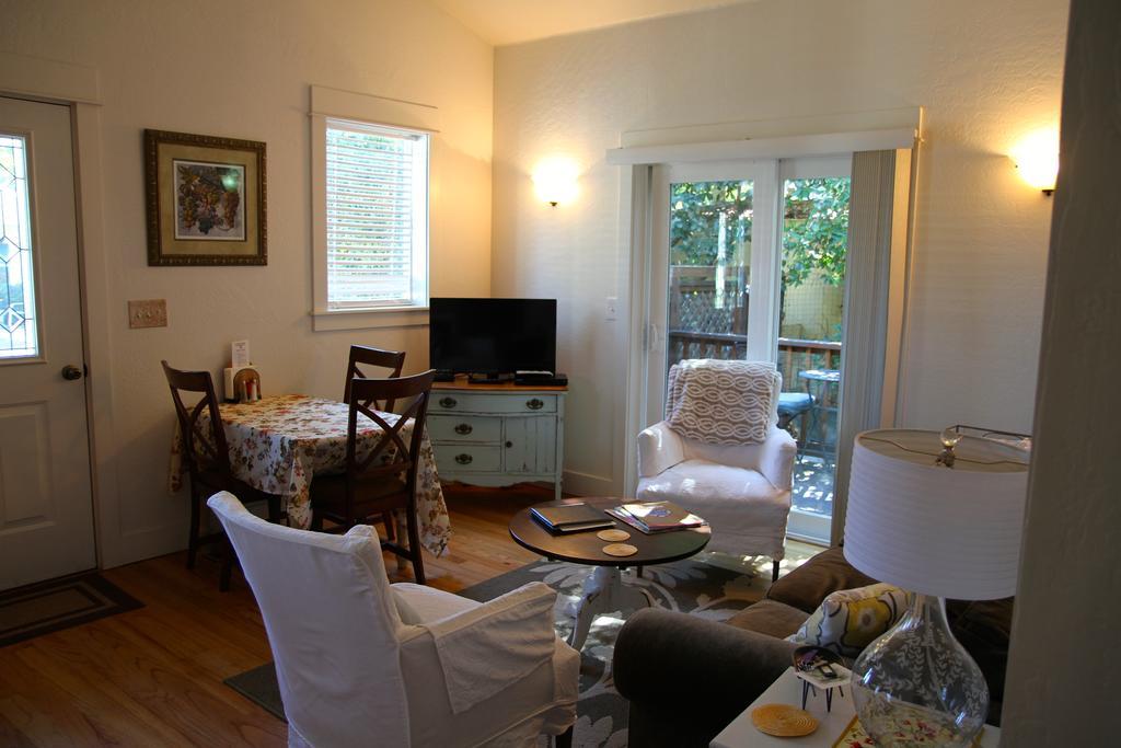 Second Street Cottages Ashland Quarto foto